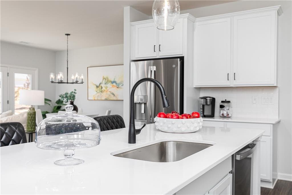 4 bedroom, 3 bathroom, 2,653 sq ft single family residence for sale at 341 Jasmine Woods Drive, Lawrenceville, GA 30046 — photo 3