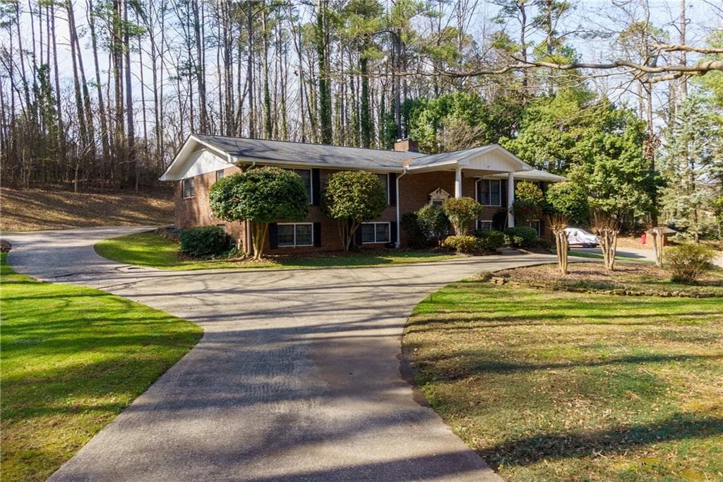 3 bedroom, 3 bathroom, 3,472 sq ft single family residence for sale at 5075 Deen Road, Marietta, GA 30066
