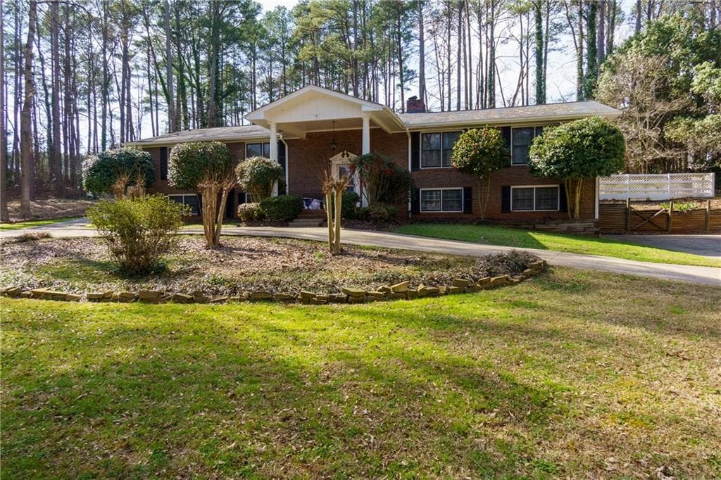 3 bedroom, 3 bathroom, 3,472 sq ft single family residence for sale at 5075 Deen Road, Marietta, GA 30066 — photo 8
