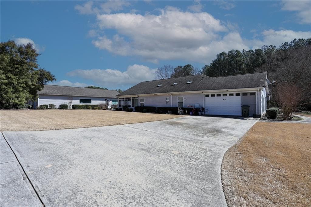 4 bedroom, 3 bathroom, 2,330 sq ft single family residence for sale at 4821 Lenora Church Road, Snellville, GA 30039 — photo 2