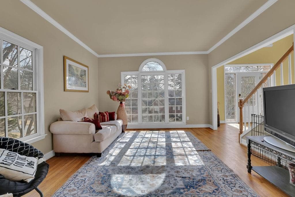 5 bedroom, 4 bathroom, 3,450 sq ft single family residence for sale at 1420 Olde Forge Lane, Woodstock, GA 30189 — photo 6