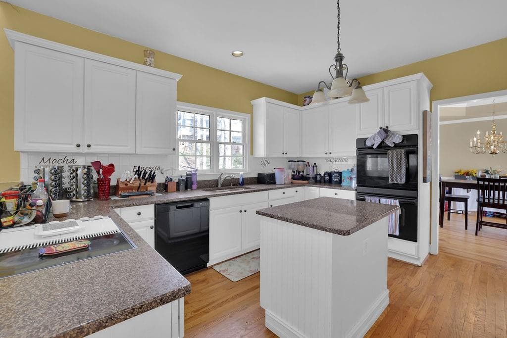 5 bedroom, 4 bathroom, 3,450 sq ft single family residence for sale at 1420 Olde Forge Lane, Woodstock, GA 30189 — photo 9