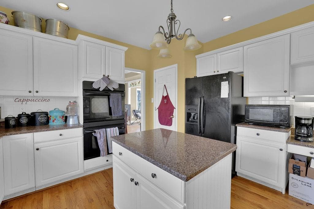 5 bedroom, 4 bathroom, 3,450 sq ft single family residence for sale at 1420 Olde Forge Lane, Woodstock, GA 30189 — photo 10