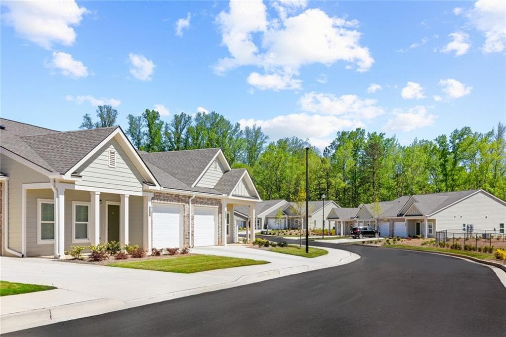 2 bedroom, 2 bathroom, 1,164 sq ft other for rent at 705 Charles Hardy Parkway 250-T, Dallas, GA 30157 for $2,465 a month