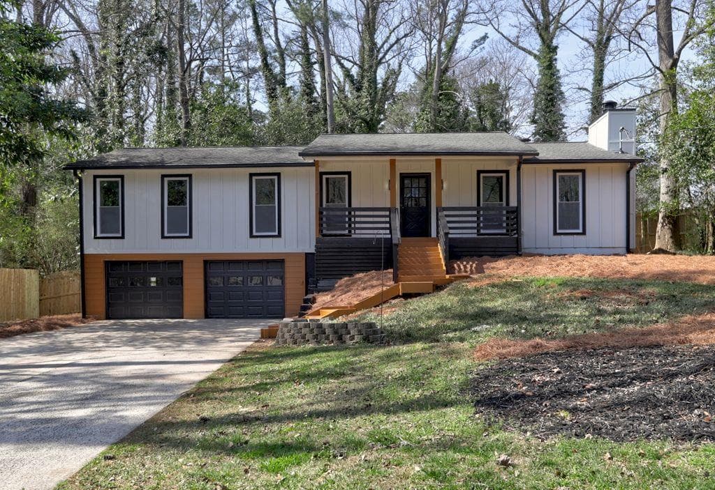 3 bedroom, 3 bathroom, 2,266 sq ft single family residence sold at 3075 Wayward Drive, Marietta, GA 30066