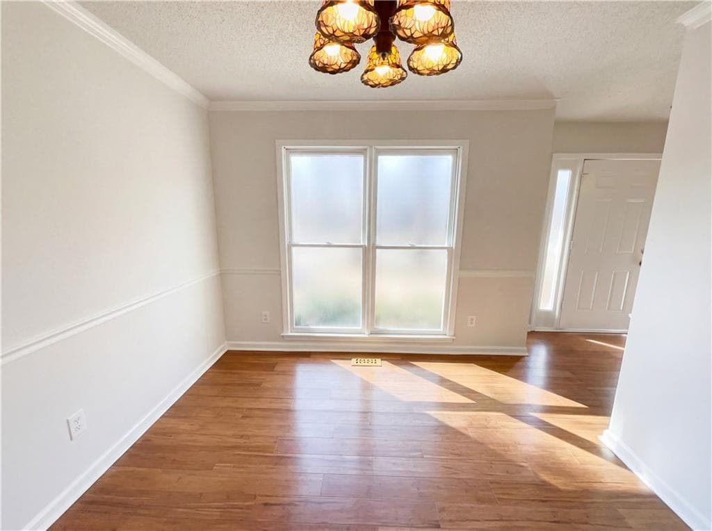 4 bedroom, 3 bathroom, 2,064 sq ft single family residence under contract at 1012 Crown Corners Drive, Mcdonough, GA 30253 — photo 10