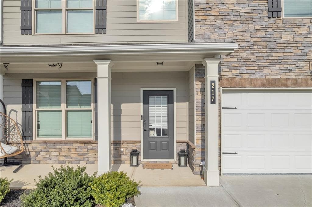 5 bedroom, 3 bathroom, 2,588 sq ft single family residence for sale at 217 Oaklawn Park, Dacula, GA 30019 — photo 5