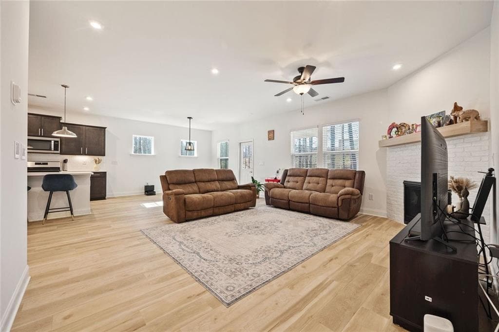 5 bedroom, 3 bathroom, 3,058 sq ft single family residence for sale at 1612 Tide Mill Road, Cumming, GA 30040 — photo 9