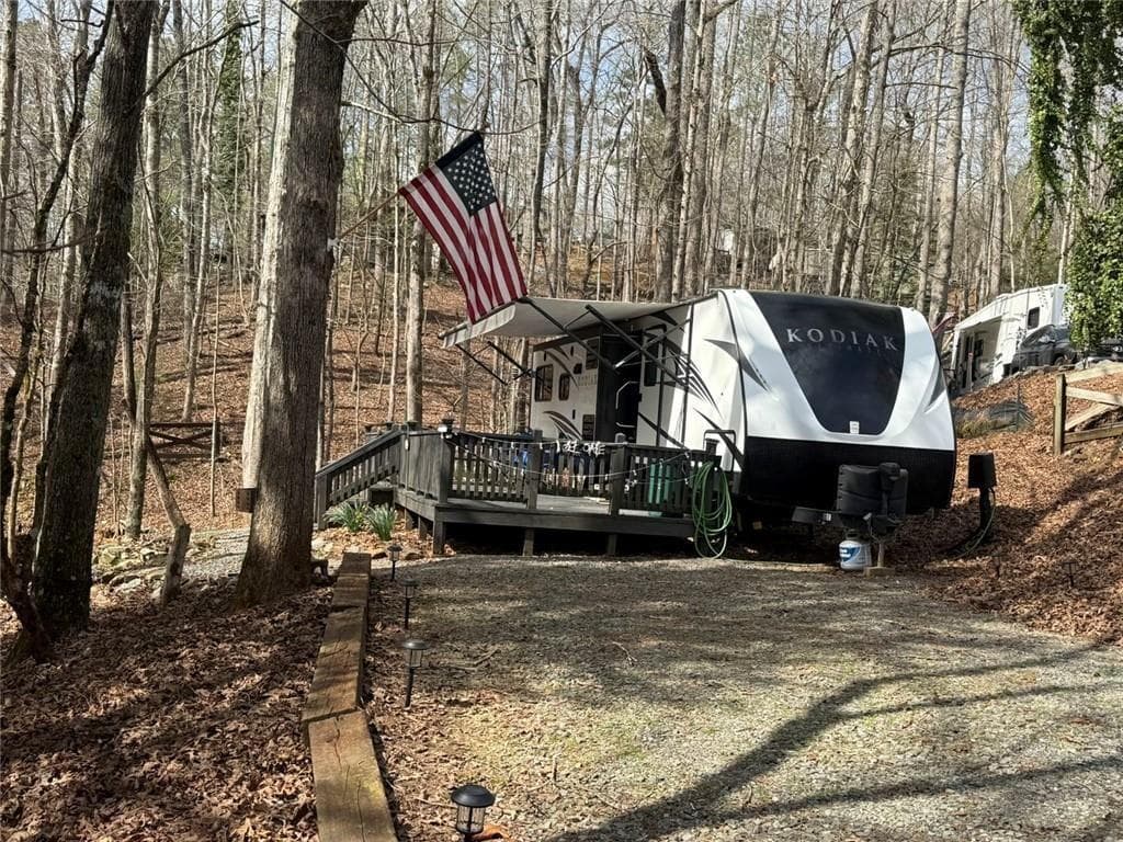 1 bedroom, 1 bathroom, 300 sq ft single family residence for sale at 532 10th Street, Ellijay, GA 30540 — photo 2