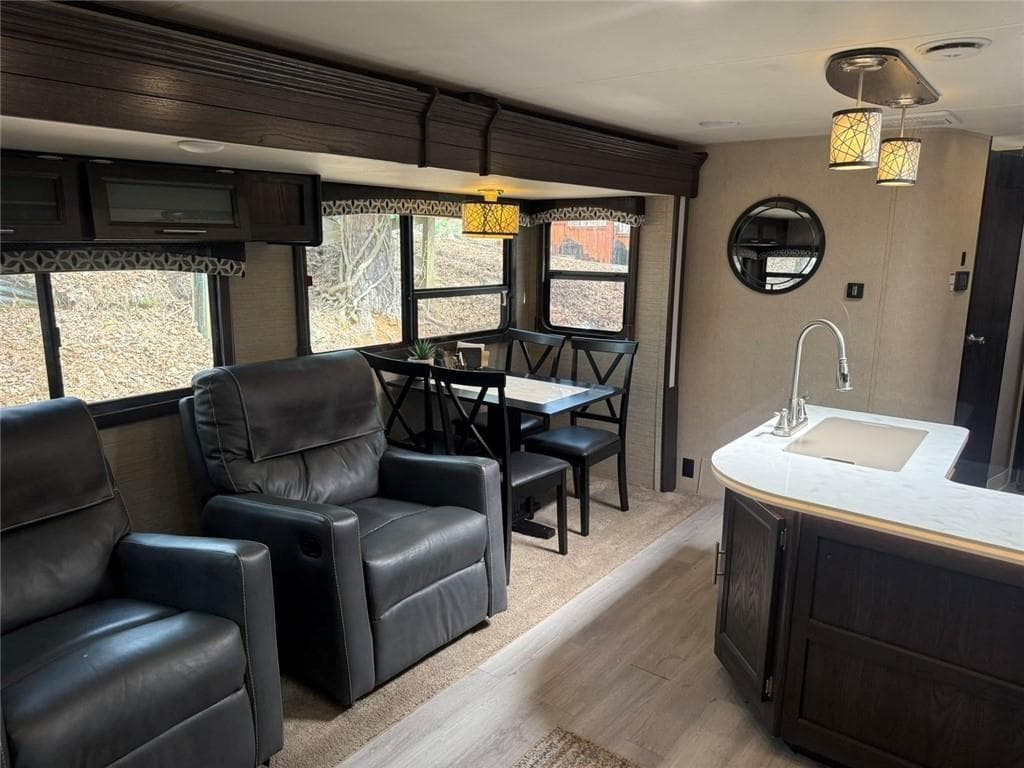1 bedroom, 1 bathroom, 300 sq ft single family residence for sale at 532 10th Street, Ellijay, GA 30540 — photo 6