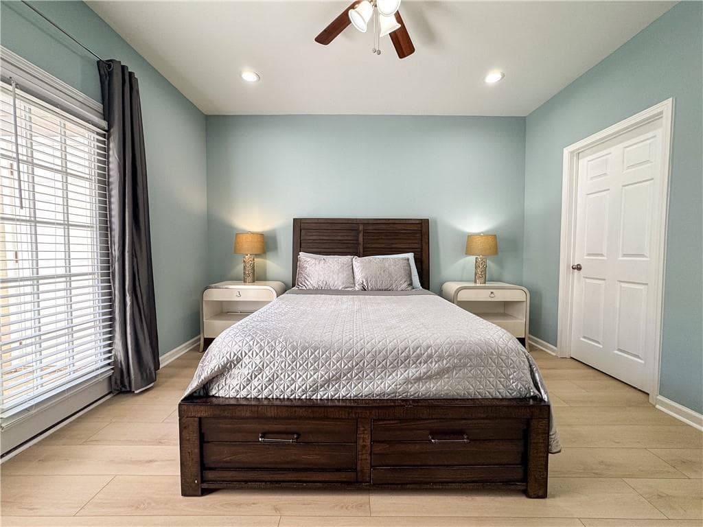 2 bedroom, 2 bathroom, 1,194 sq ft condominium under contract at 8001 Woodland Lane, Alpharetta, GA 30009 — photo 8