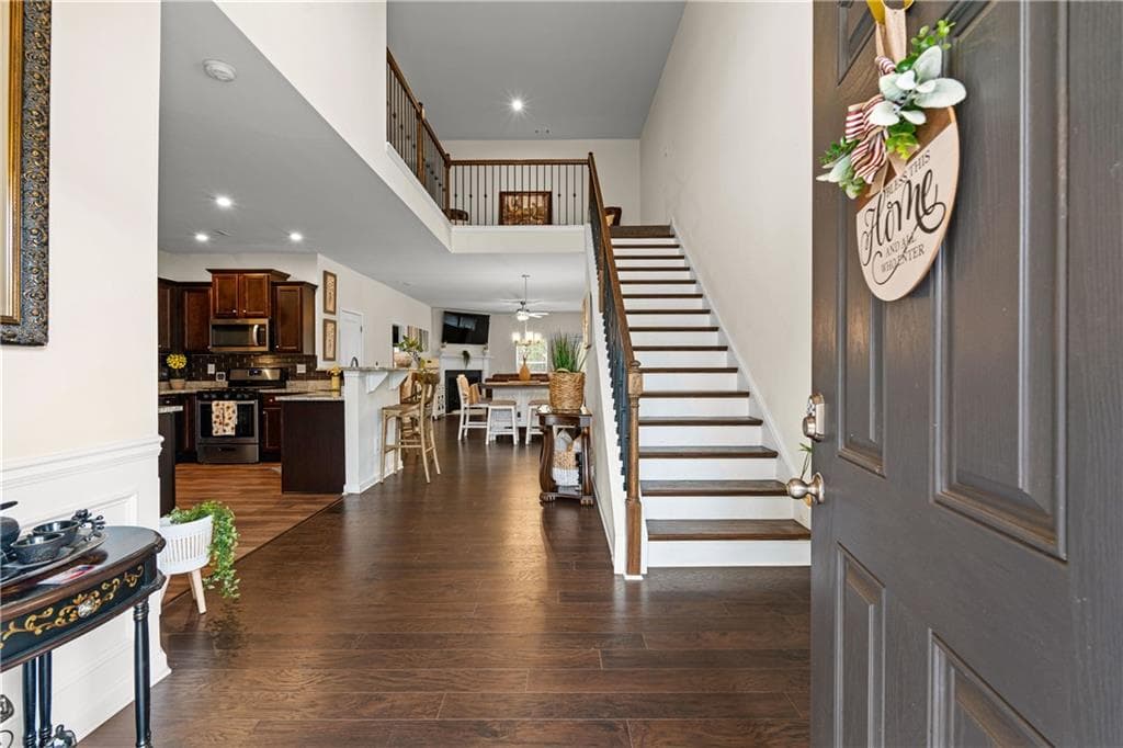 4 bedroom, 3 bathroom, 3,206 sq ft single family residence for sale at 1053 Shadow Glen Drive, Fairburn, GA 30213 — photo 6