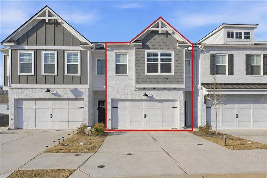 3 bedroom, 3 bathroom, 1,808 sq ft townhouse for sale at 1884 Aron Lane, Conyers, GA 30013