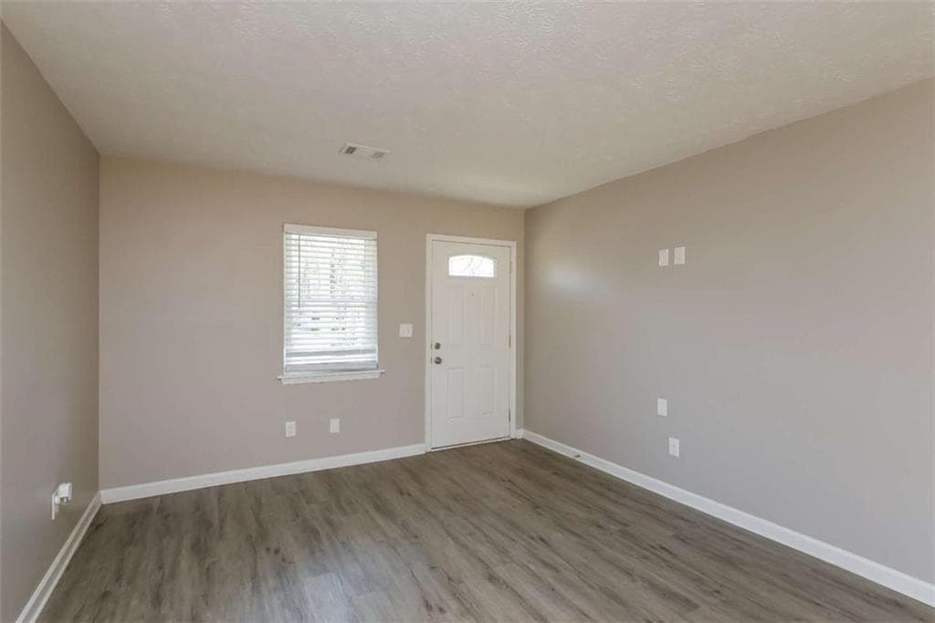 3 bedroom, 2 bathroom, 1,120 sq ft single family residence for sale at 781 Brighton Drive, Lawrenceville, GA 30043 — photo 8