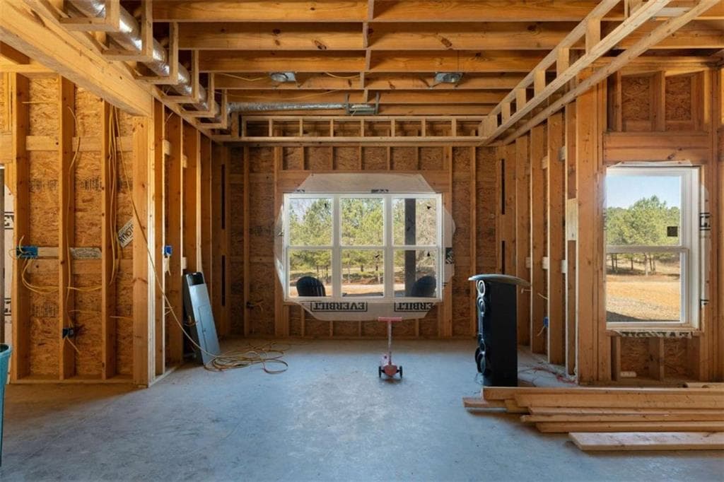 7 bedroom, 7 bathroom, 4,070 sq ft single family residence under contract at 1481 Potash Road, Cedartown, GA 30125 — photo 2