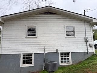 4 bedroom, 2 bathroom, 1,750 sq ft single family residence for sale at 309 Crest Drive, Calhoun, GA 30701 — photo 5