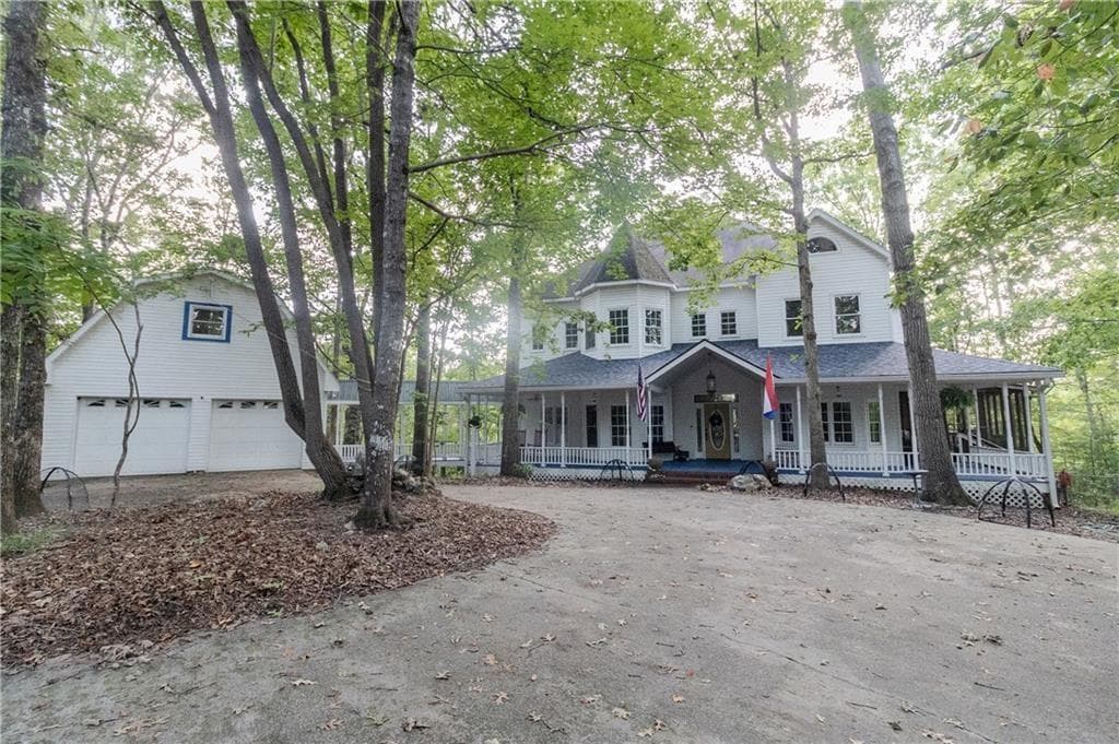 4 bedroom, 4 bathroom, 4,400 sq ft single family residence sold at 1063 Grindle Bridge Road, Dahlonega, GA 30533