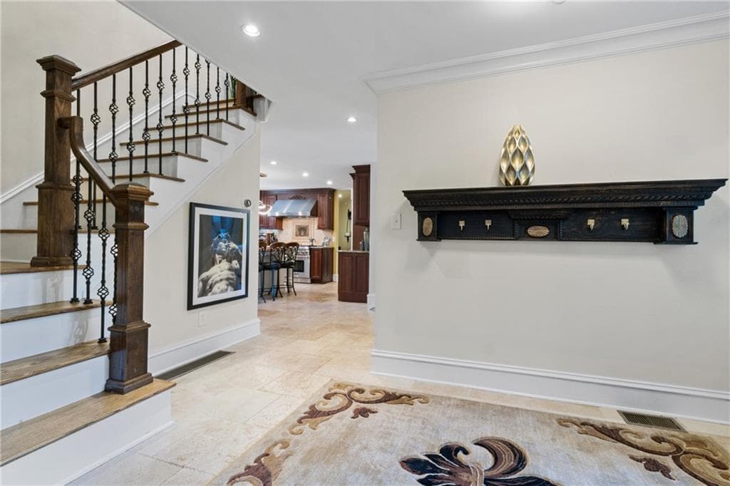 5 bedroom, 4 bathroom, 4,807 sq ft single family residence for rent at 1532 Huntingdon Trail, Atlanta, GA 30350 for $6,000 a month — photo 8