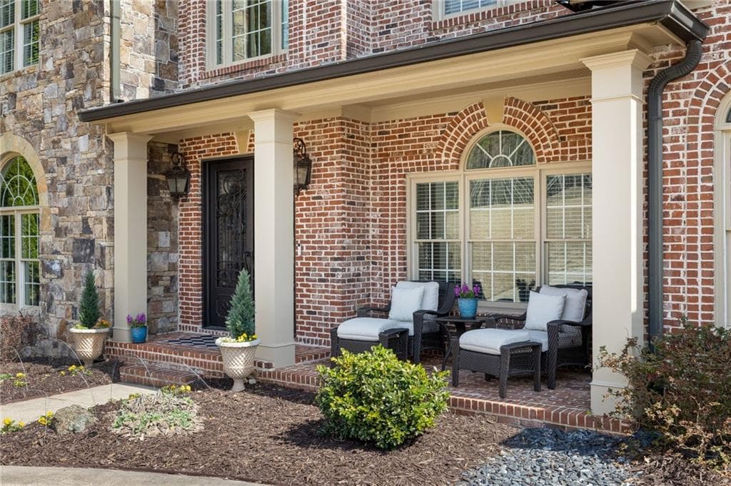 5 bedroom, 5 bathroom, 7,962 sq ft single family residence under contract at 9020 Old Terry Ford Road, Gainesville, GA 30506 — photo 6