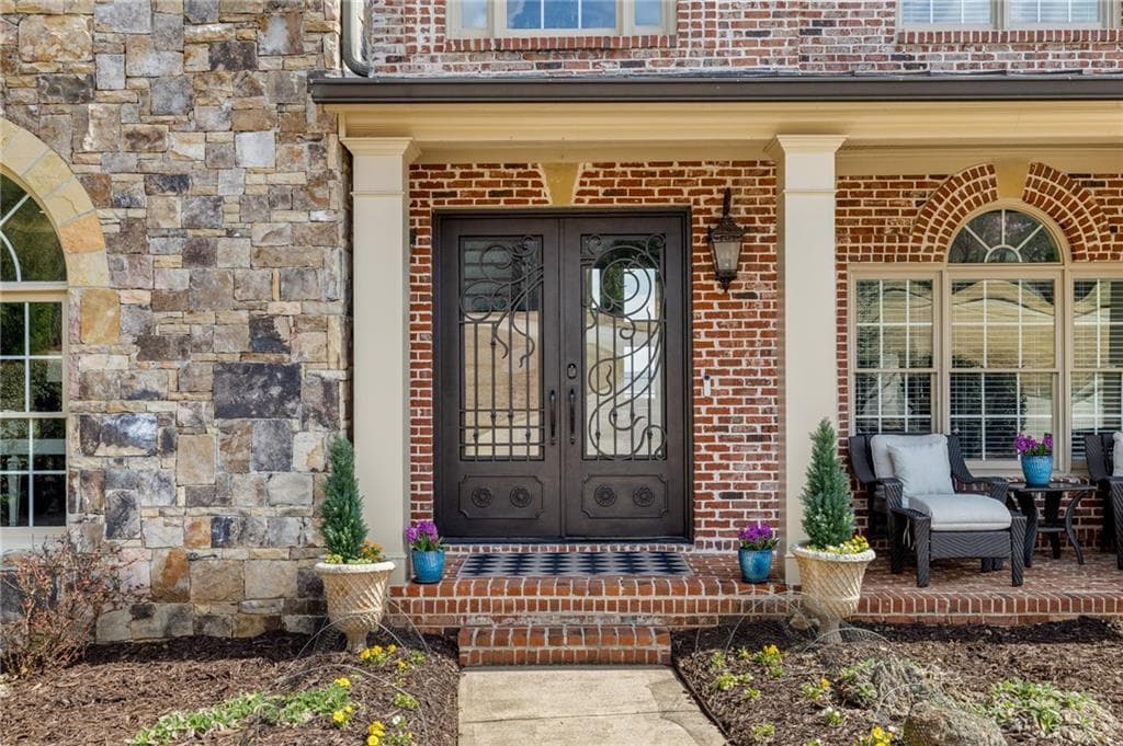 5 bedroom, 5 bathroom, 7,962 sq ft single family residence under contract at 9020 Old Terry Ford Road, Gainesville, GA 30506 — photo 7