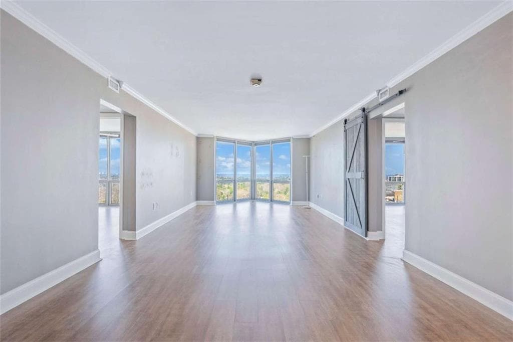 2 bedroom, 2 bathroom, 1,260 sq ft condominium under contract at 2870 Pharr Court South 2401, Atlanta, GA 30305 — photo 2