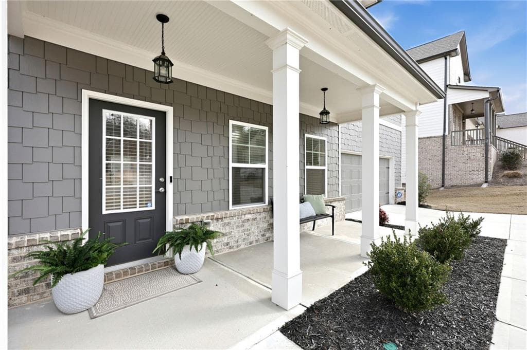4 bedroom, 3 bathroom, 2,281 sq ft single family residence under contract at 2673 Limestone Creek Drive, Gainesville, GA 30501 — photo 6