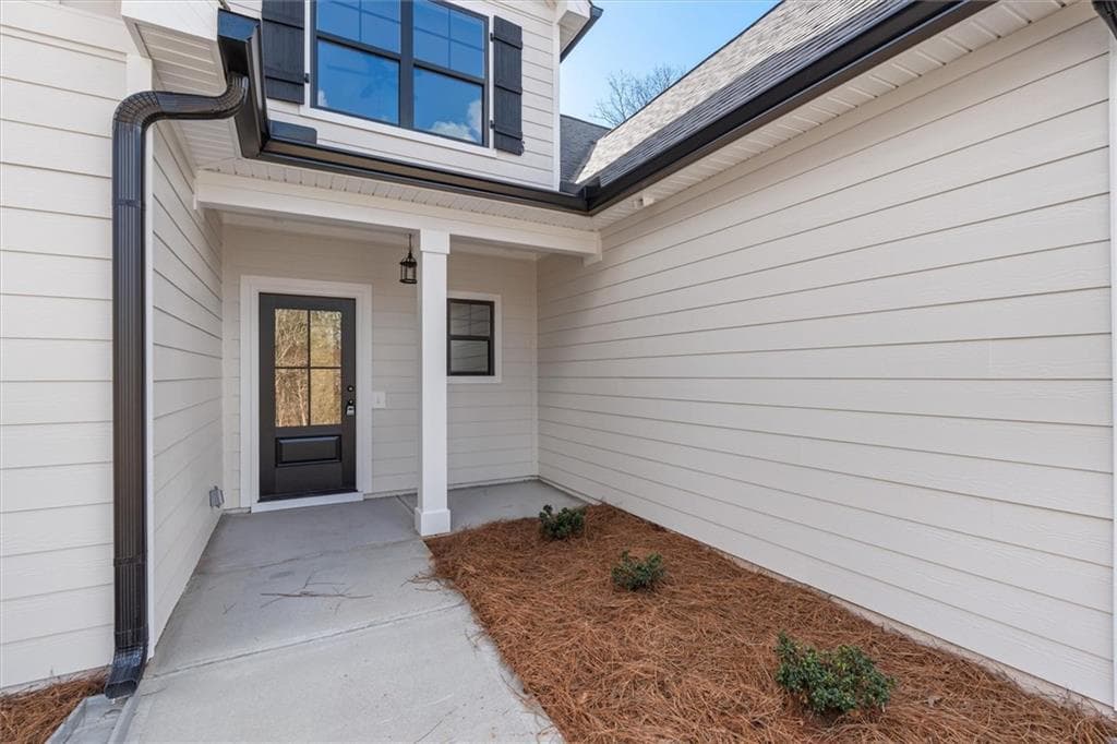 5 bedroom, 4 bathroom, 2,762 sq ft single family residence for sale at 177 West Lake Boulevard, Carrollton, GA 30116 — photo 6