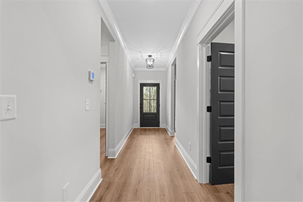 5 bedroom, 4 bathroom, 2,762 sq ft single family residence for sale at 177 West Lake Boulevard, Carrollton, GA 30116 — photo 7