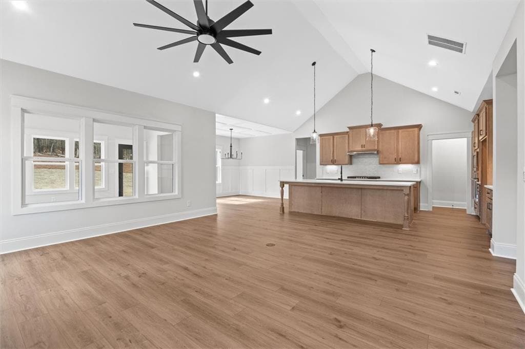 5 bedroom, 4 bathroom, 2,762 sq ft single family residence for sale at 177 West Lake Boulevard, Carrollton, GA 30116 — photo 10