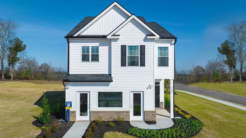 169 Lauritsen Way, Newnan, GA 30265 — most recent listing photo