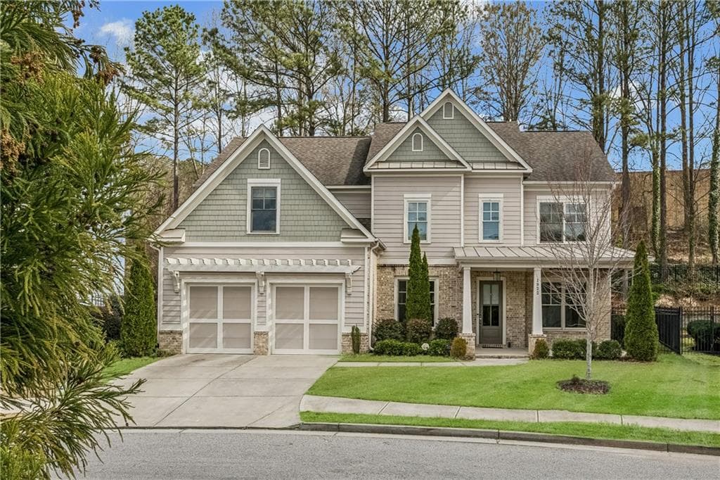 5 bedroom, 4 bathroom, 3,097 sq ft single family residence sold at 1922 Westside Boulevard, Atlanta, GA 30318