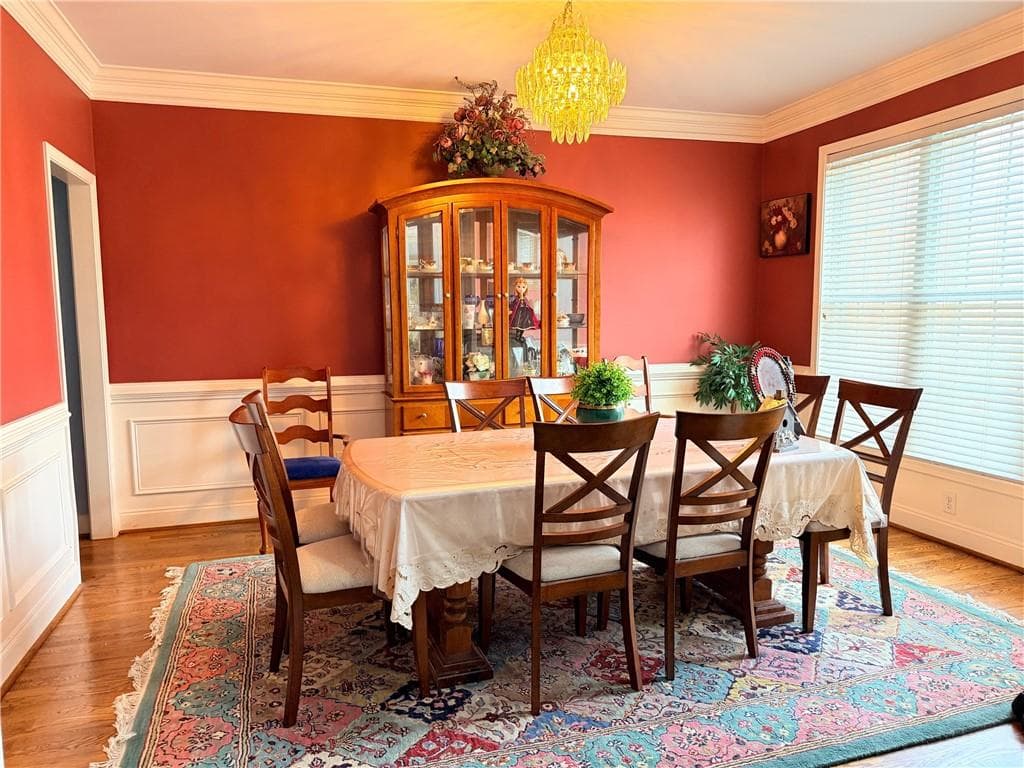 6 bedroom, 5 bathroom, 5,530 sq ft single family residence for sale at 2100 Skyland Cove Lane, Snellville, GA 30078 — photo 3
