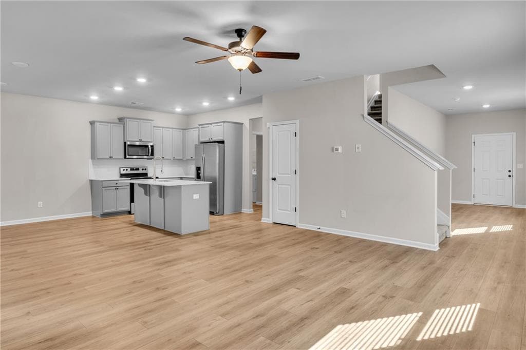 4 bedroom, 3 bathroom, 2,184 sq ft single family residence for sale at 11608 Winston Drive, Hampton, GA 30228 — photo 5