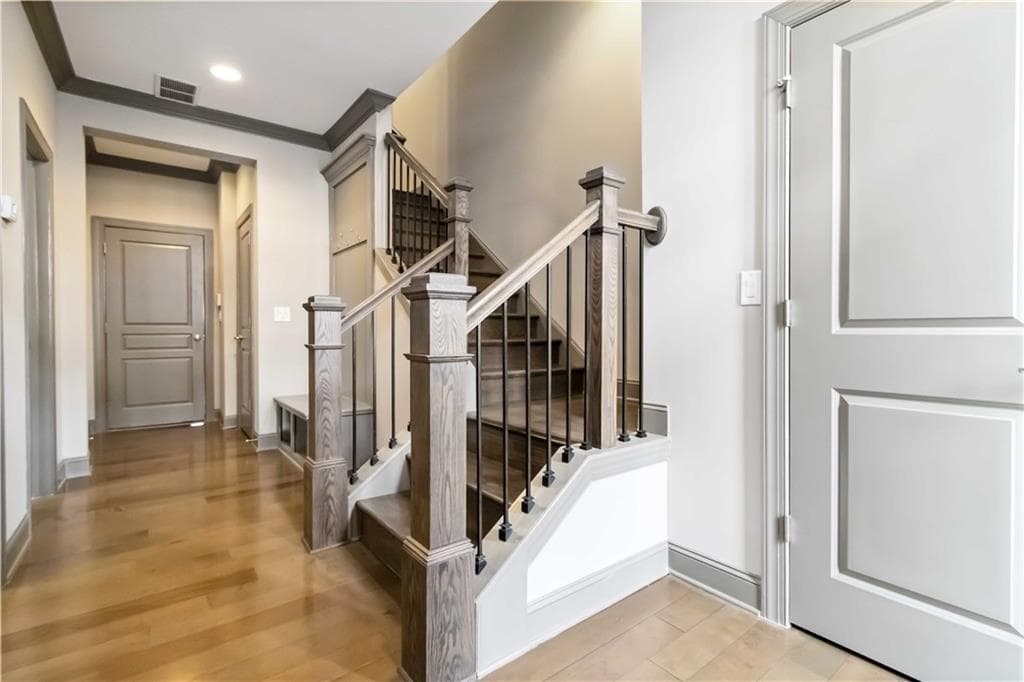 4 bedroom, 4 bathroom, 2,807 sq ft townhouse for sale at 1437 Druid Manor Boulevard, Atlanta, GA 30329 — photo 5