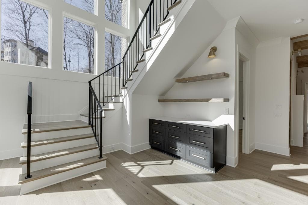 5 bedroom, 6 bathroom, 4,956 sq ft single family residence under contract at 2452 Wolf Meadow Lane, Buford, GA 30518 — photo 6