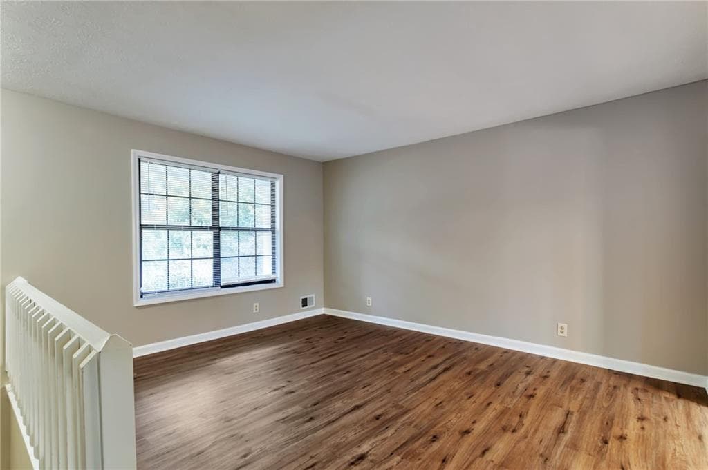 4 bedroom, 2 bathroom, 1,892 sq ft single family residence for sale at 3768 Glen Mora Drive, Decatur, GA 30032 — photo 3