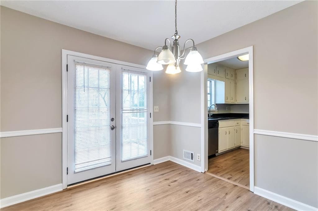 4 bedroom, 2 bathroom, 1,892 sq ft single family residence for sale at 3768 Glen Mora Drive, Decatur, GA 30032 — photo 5