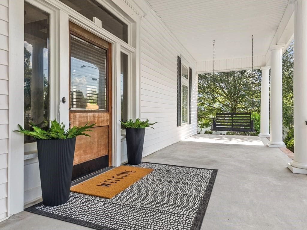 4 bedroom, 3 bathroom, 3,521 sq ft single family residence for sale at 45 Court Square, Warrenton, GA 30828 — photo 5