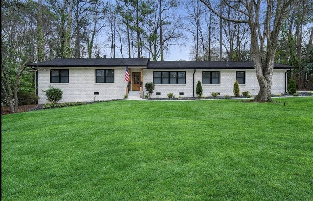 725 Starlight Lane, Atlanta, GA 30342 — most recent listing photo