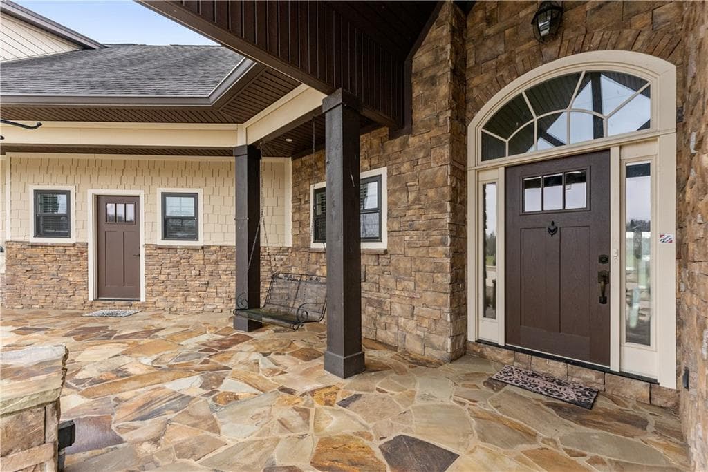 3 bedroom, 3 bathroom, 2,284 sq ft single family residence for sale at 725 County Farm Road, Jefferson, GA 30549 — photo 4