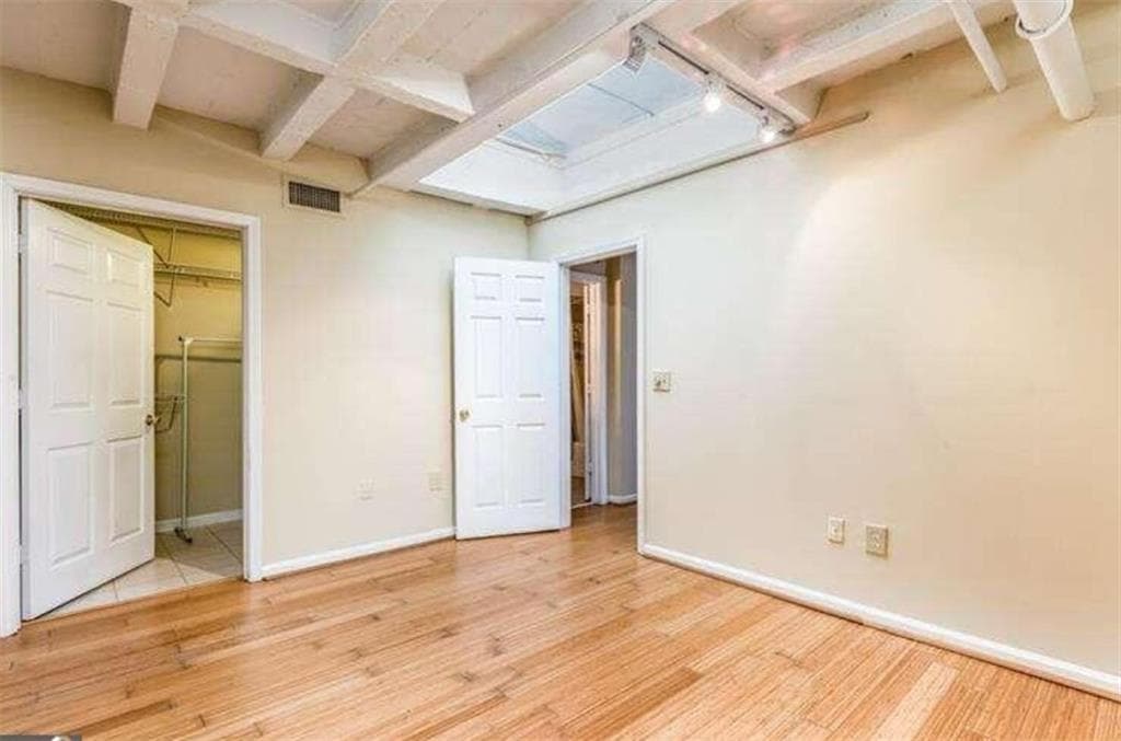 2 bedroom, 1 bathroom, 800 sq ft condominium for sale at 32 Peachtree Street 1705, Atlanta, GA 30303 — photo 8