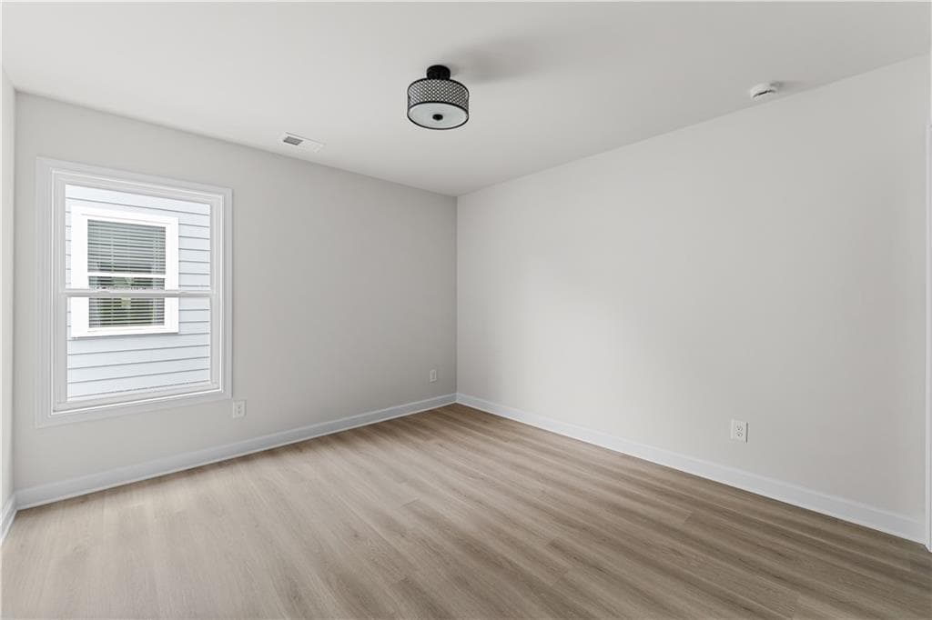 3 bedroom, 3 bathroom, 1,540 sq ft single family residence for sale at 3810 Cottage Circle, Clarkston, GA 30021 — photo 7