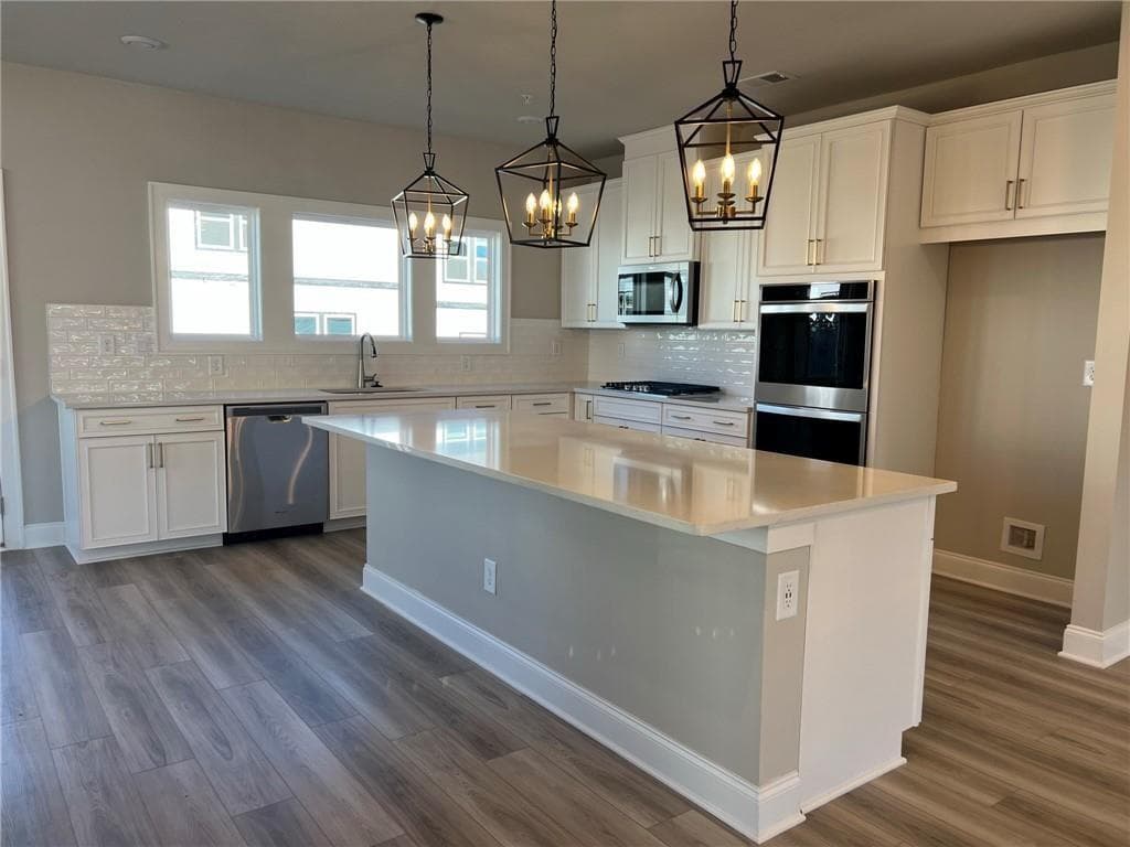 4 bedroom, 4 bathroom townhouse for rent at 431 Lincoln Street, Woodstock, GA 30188 for $2,875 a month — photo 3