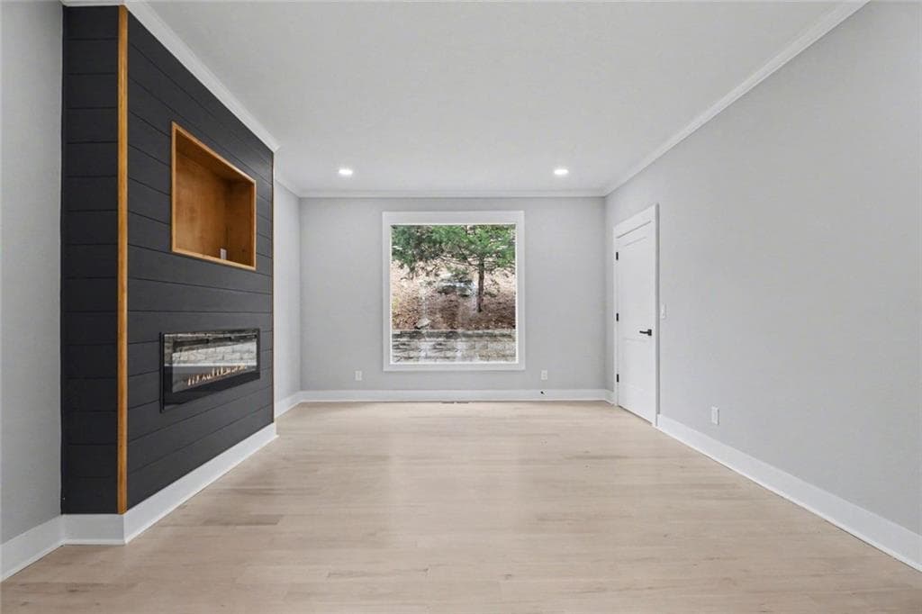 6 bedroom, 4 bathroom, 4,944 sq ft single family residence for sale at 270 Boulder Drive, Roswell, GA 30075 — photo 9