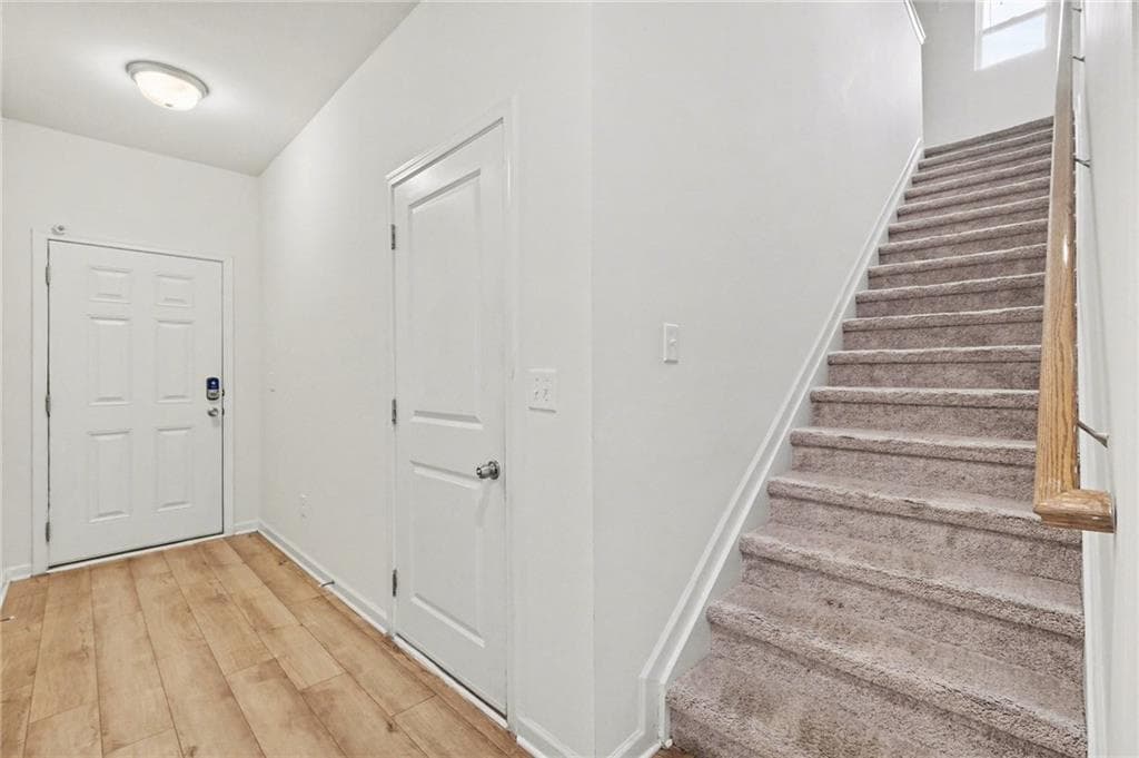 3 bedroom, 3 bathroom, 1,768 sq ft townhouse under contract at 4574 Bishops Lane, Oakwood, GA 30566 — photo 8