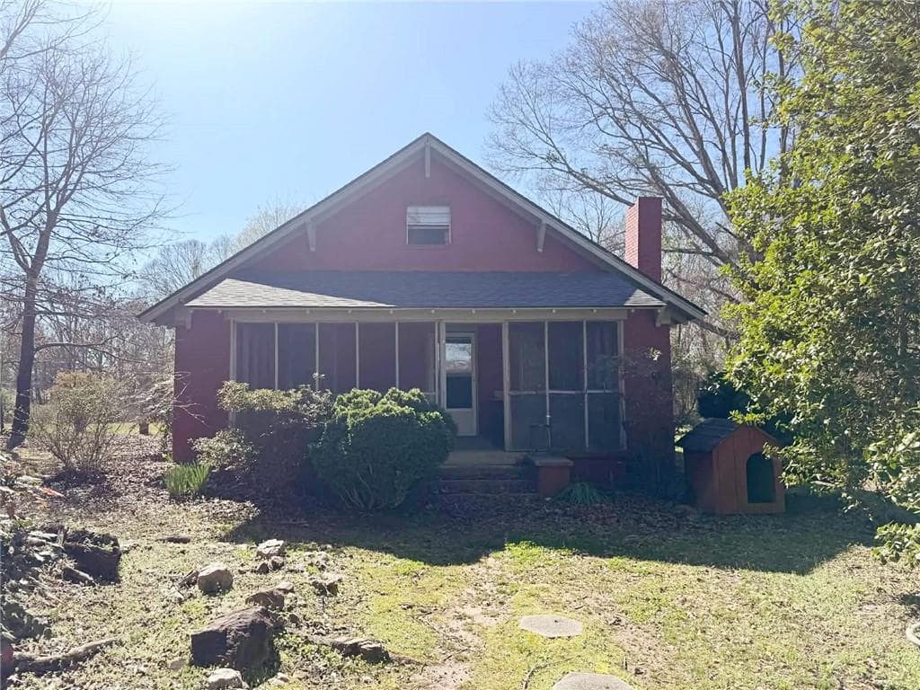 3 bedroom, 2 bathroom, 1,270 sq ft single family residence sold at 126 Birch Street, Nicholson, GA 30565