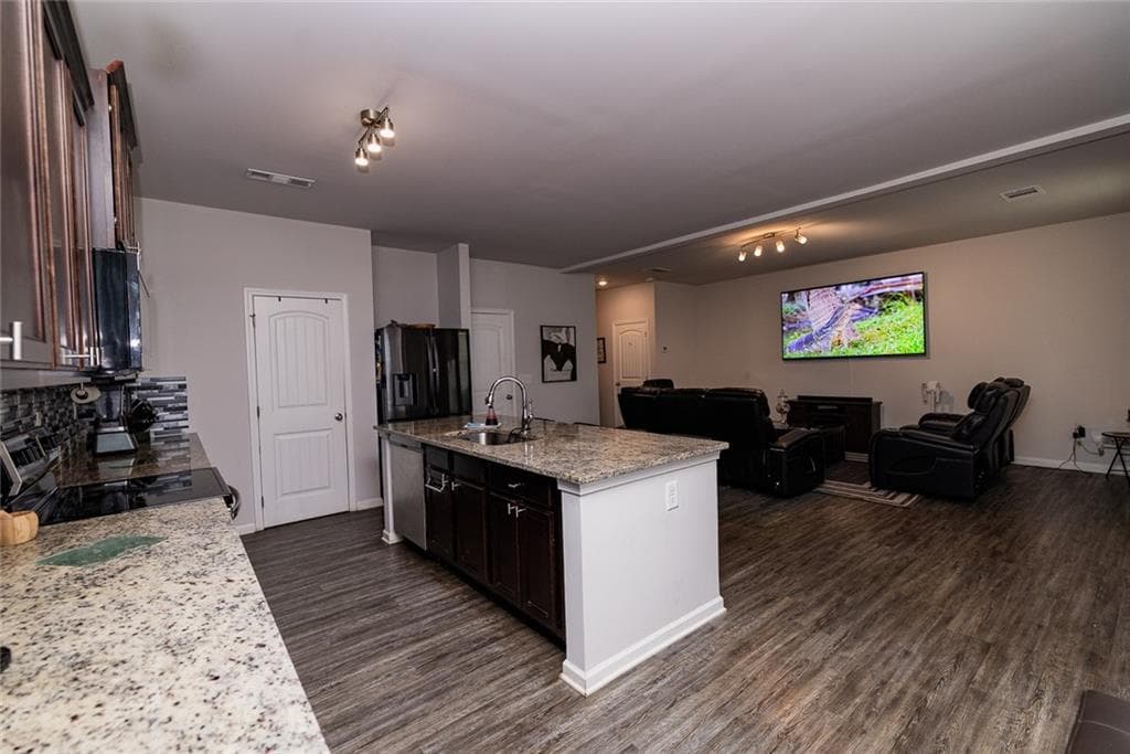 4 bedroom, 3 bathroom, 2,088 sq ft single family residence for sale at 4963 Hillstone Drive, Gainesville, GA 30504 — photo 9