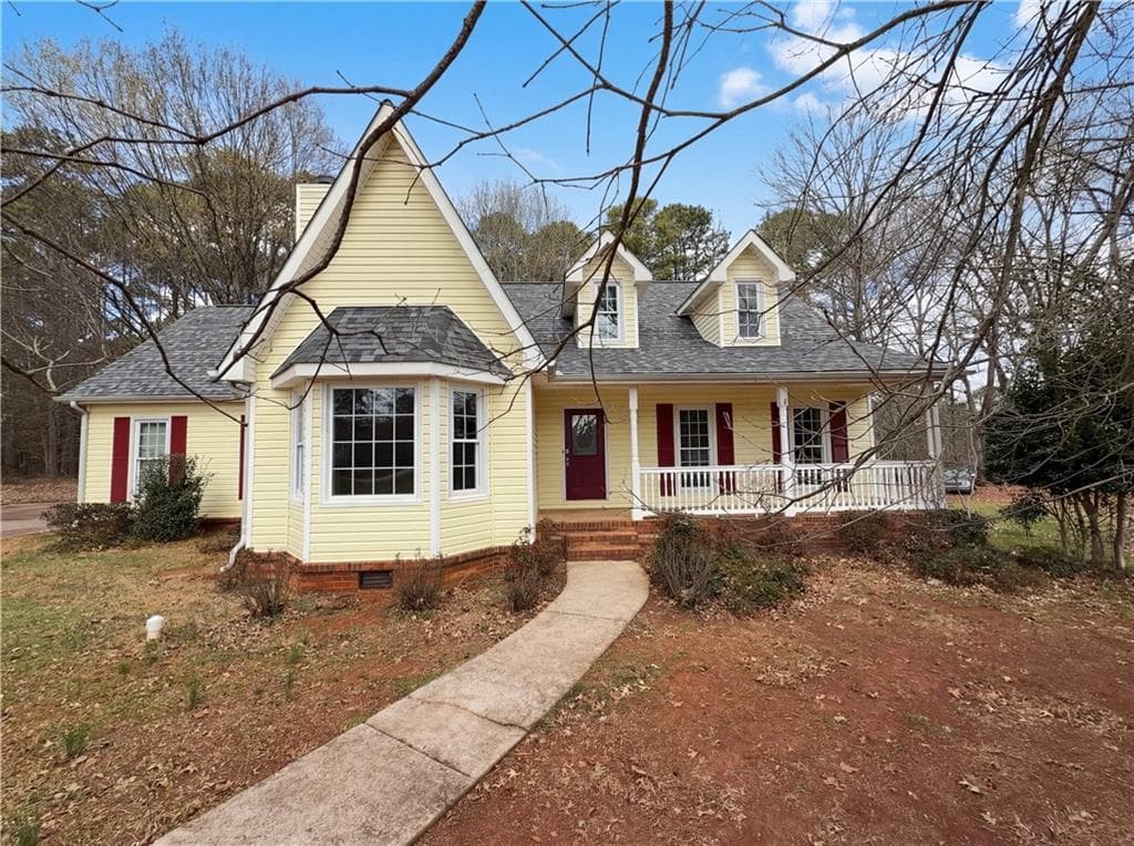 4 bedroom, 3 bathroom, 1,871 sq ft single family residence sold at 135 Forest Lake Way, Fayetteville, GA 30215
