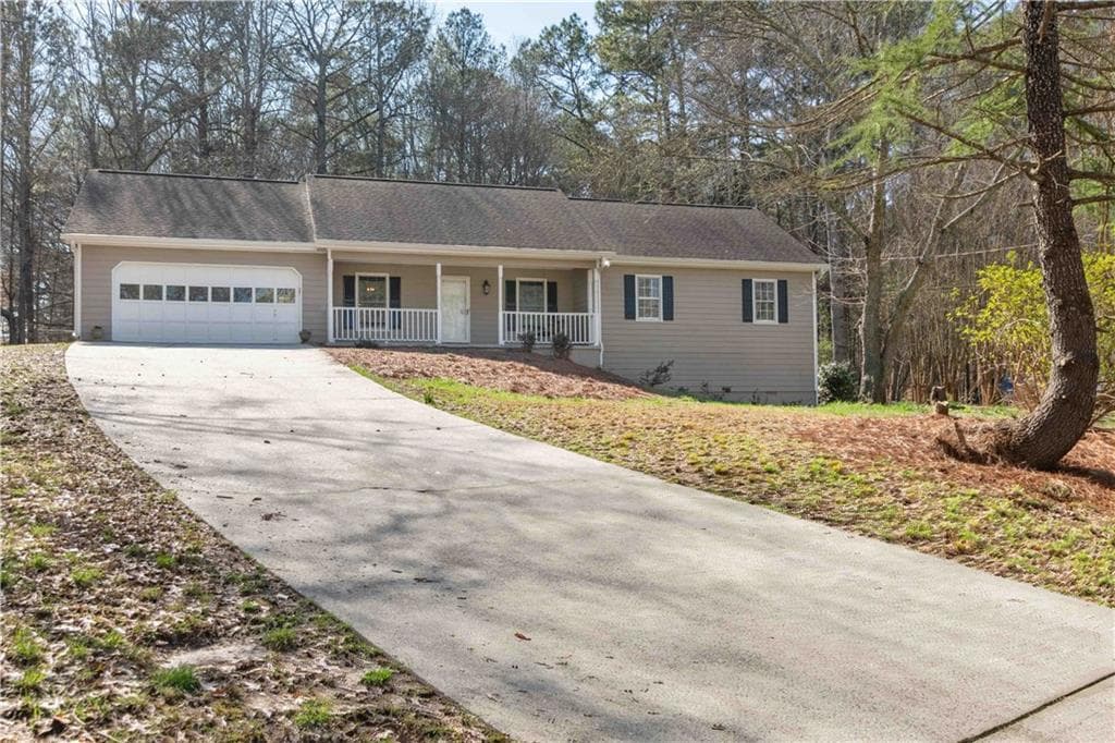 4204 Logans Bluff, Loganville, GA 30052 — most recent listing photo