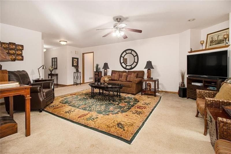 6 bedroom, 6 bathroom single family residence for sale at 490 Dorsey Road, Hampton, GA 30228 — photo 7